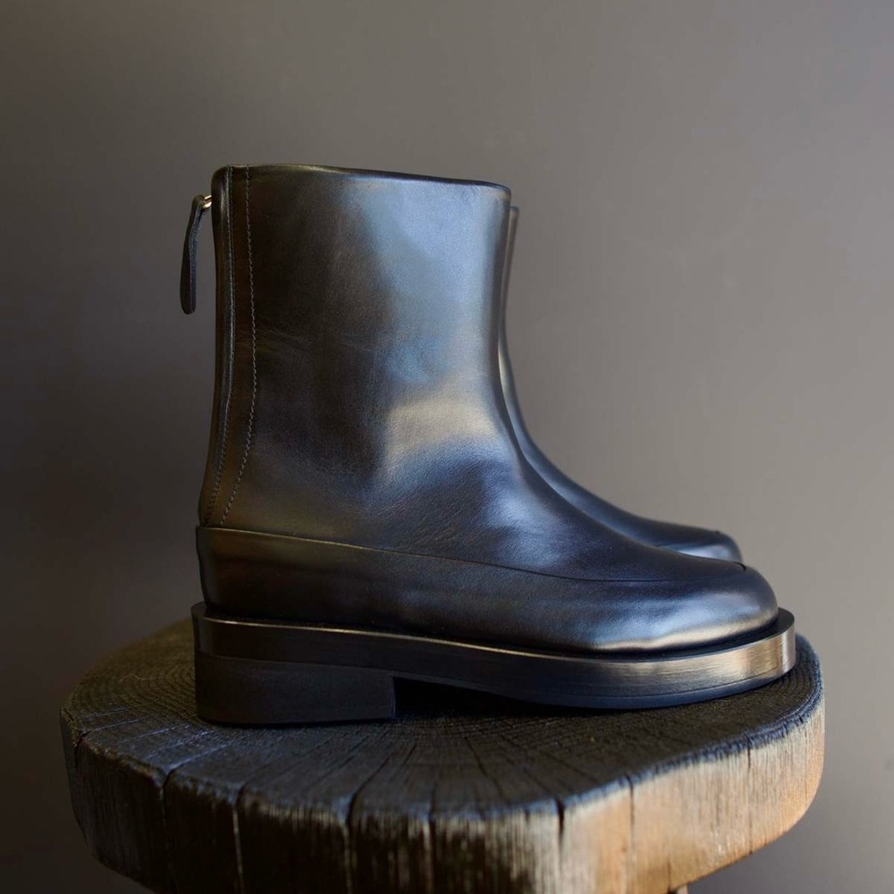 NWT Mansur Gavriel Marion Zip Back Leather Boot in Black 35.5EU / 5.5 US - Picture 10 of 10